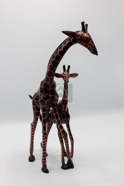 wooden giraff mother and calf 2