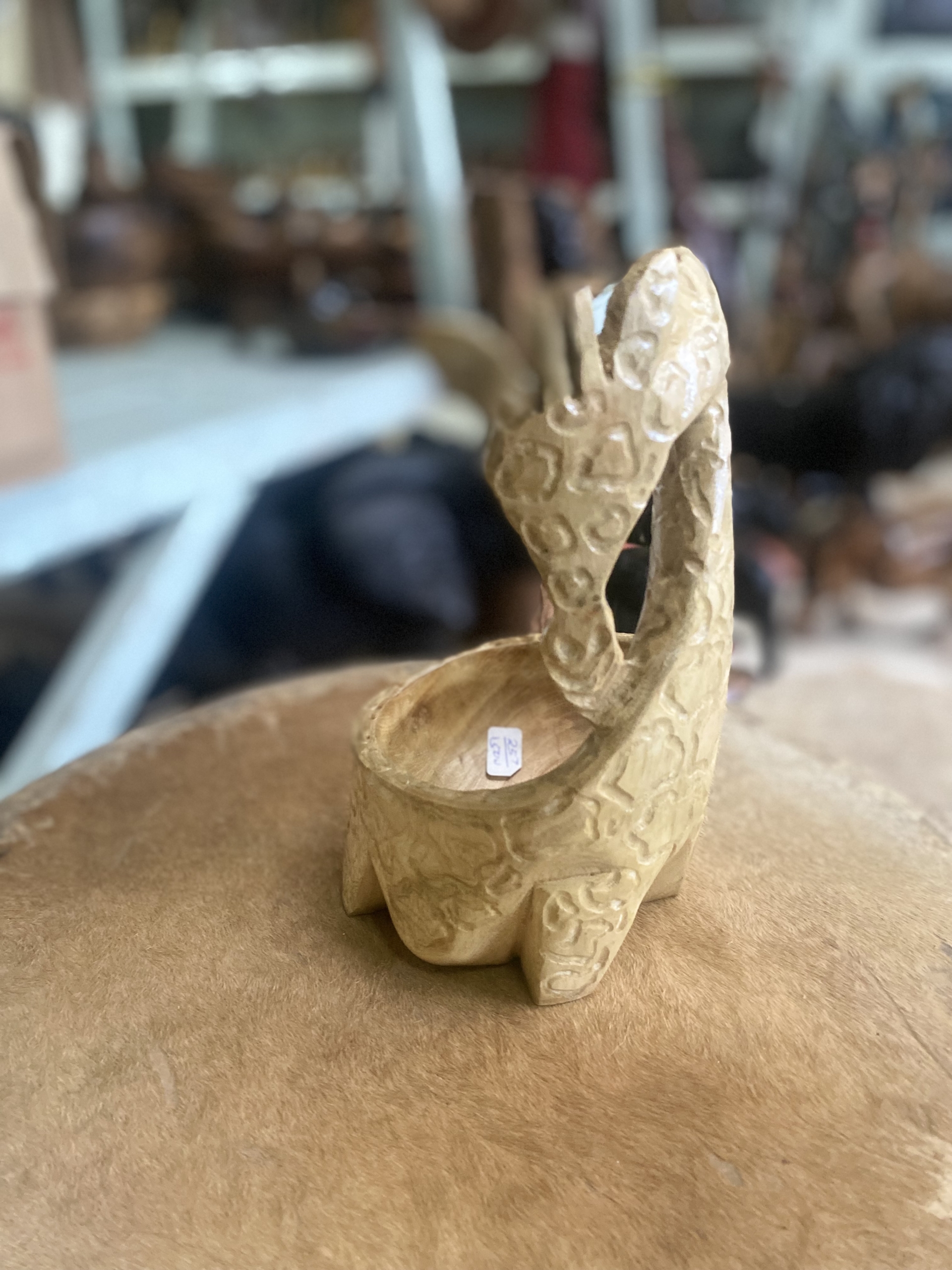 wooden giraffe shaped cupl 2