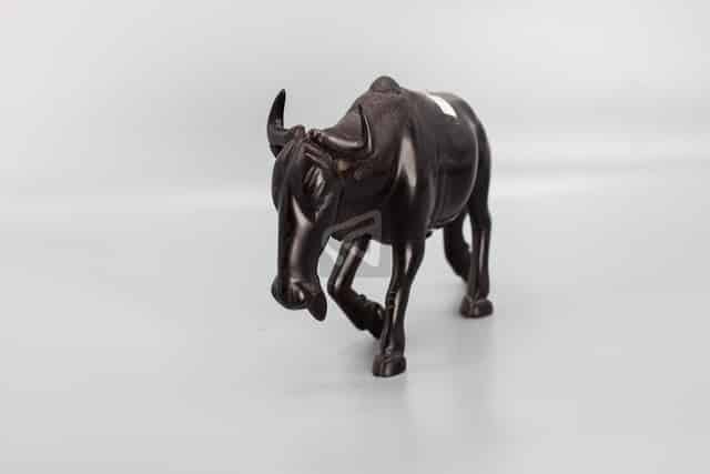 wooden wielderbeest 2